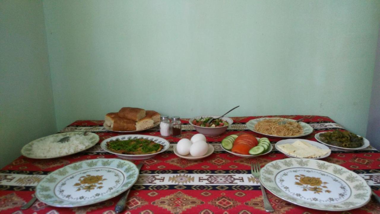 Room In The Centre Yerevan Exterior foto